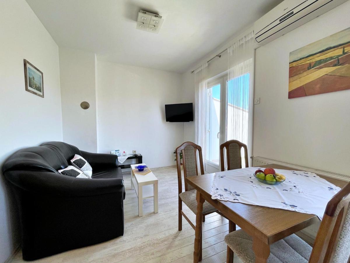 Apartments Bohovic Šilo Екстериор снимка