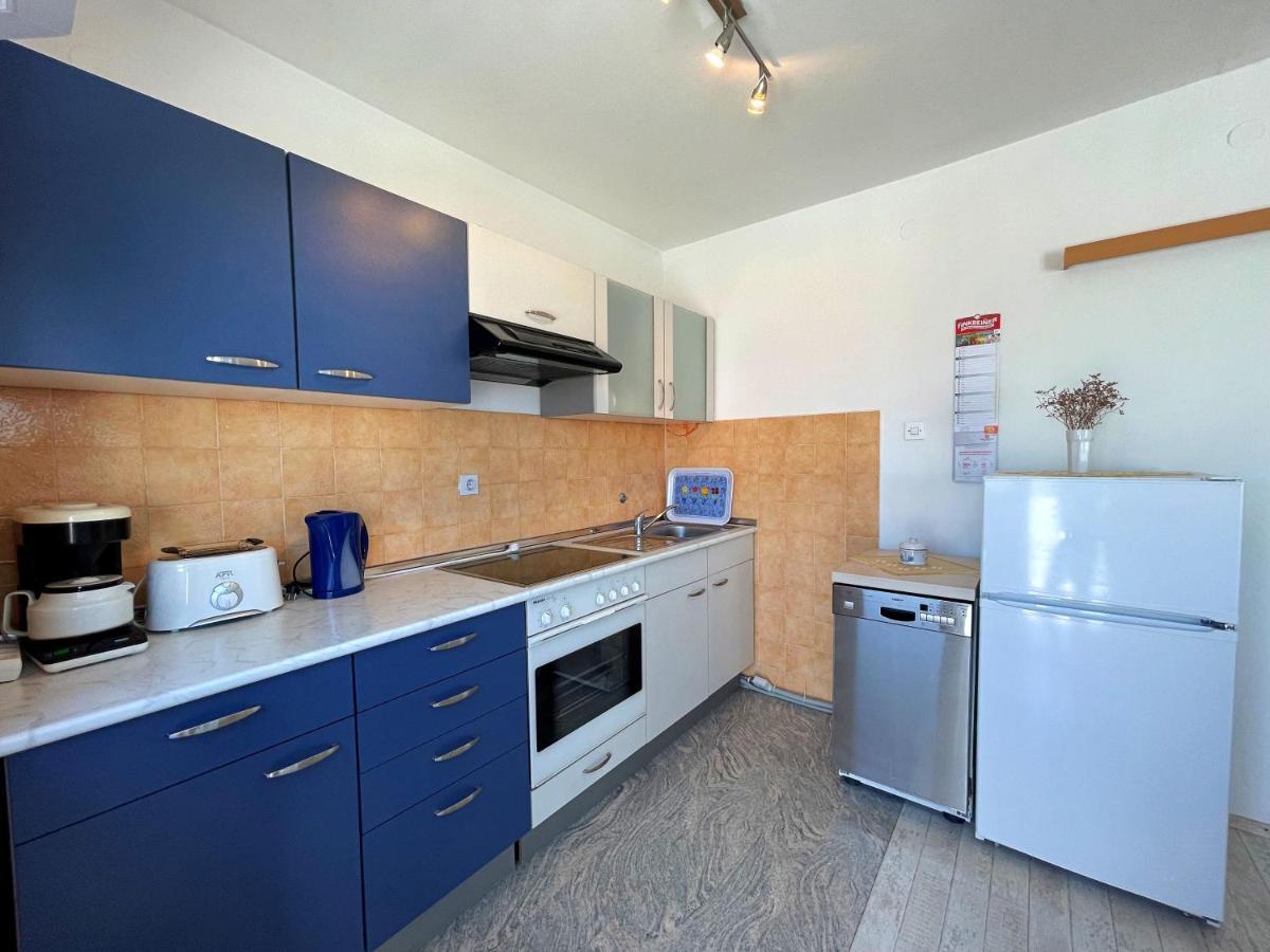 Apartments Bohovic Šilo Екстериор снимка
